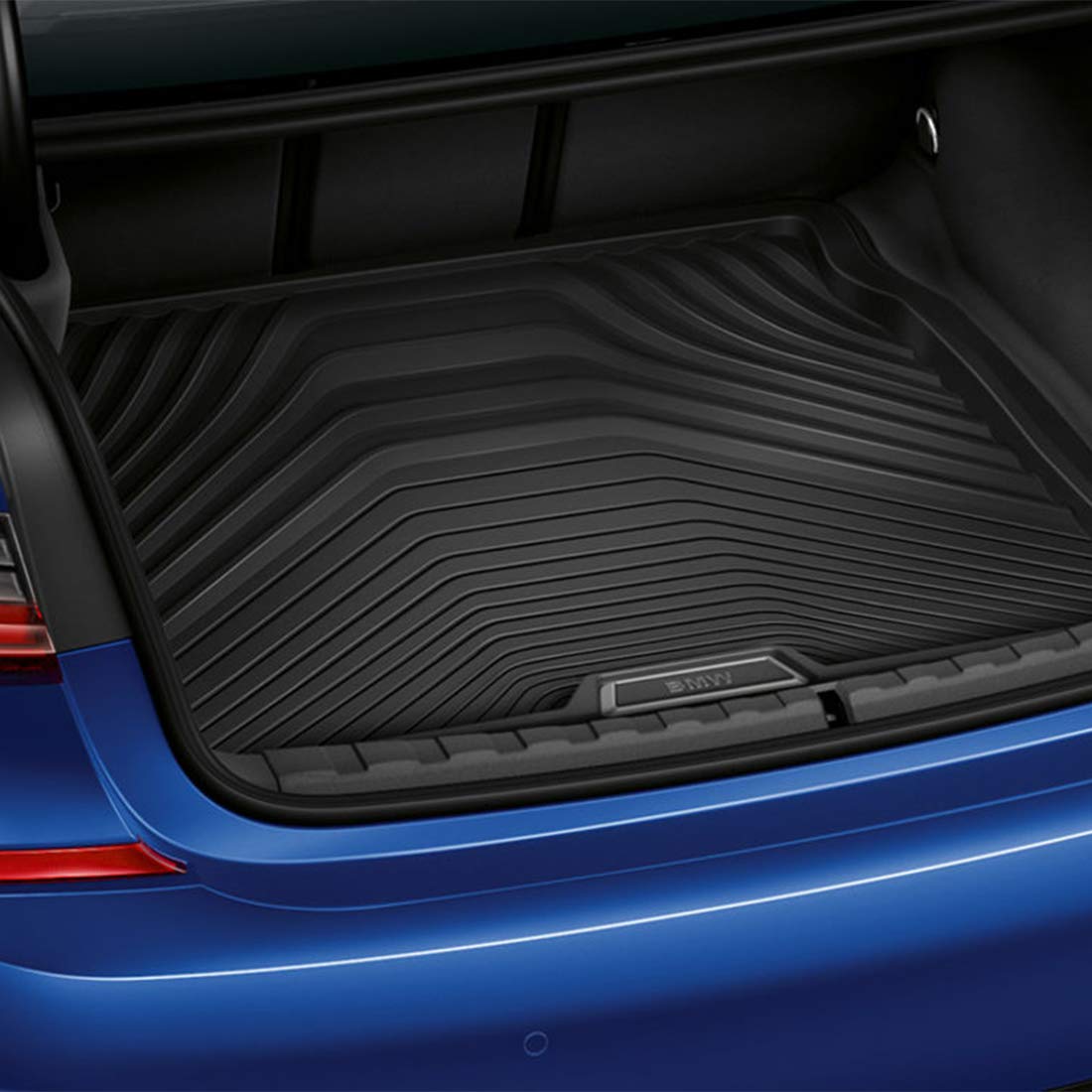 Photo 1 of **DIRT FROM TRANSPORT **BMW 51472461166 Fitted Rubber Luggage Compartment Mat for G20 3 Series
