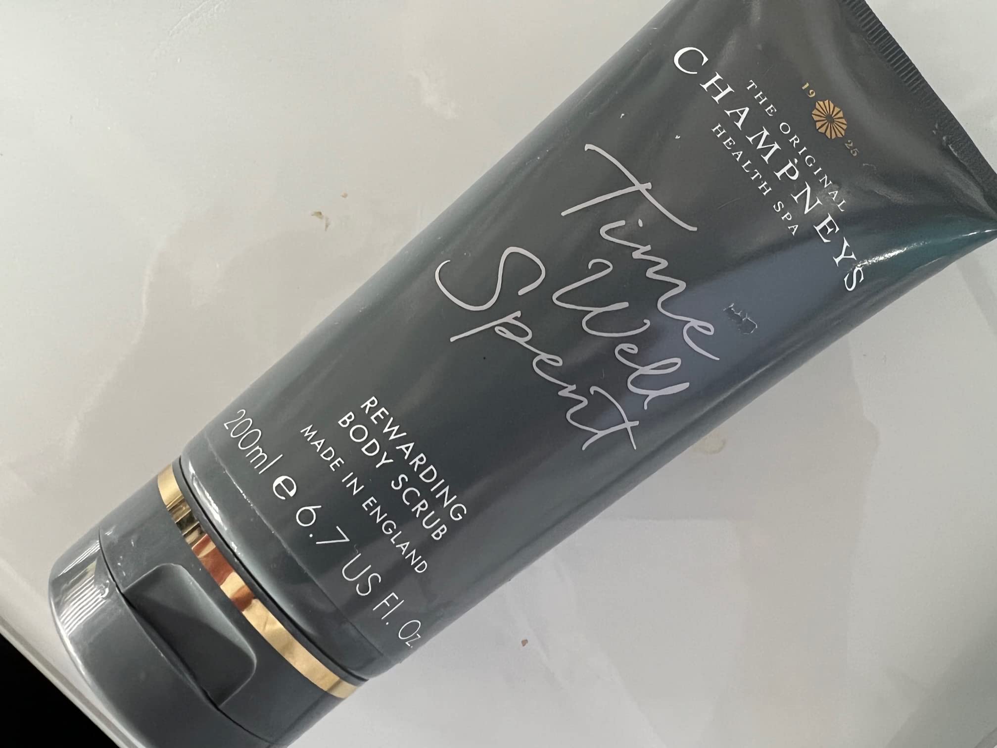 CHAMPNEYS TIME WELL SPENT REWARDING BODY SCRUB 200ml