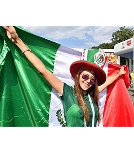 The Flag Wholesaler Bandierine Uruguay – Festone 9 Metri Con Bandiere In Poliestere, Multicolore 23 Cm