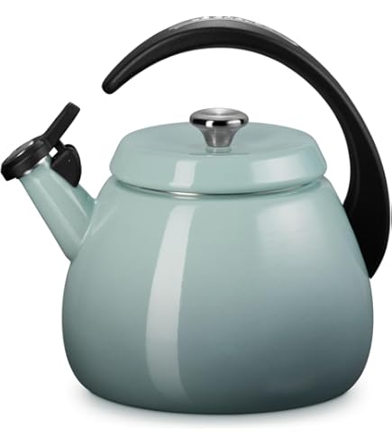 LE CREUSET ルクルーゼ ハロケトル　Halo Teakettle Amazon.com: Le Creuset Enamel-on-Steel Halo 1-1/2-Quart
