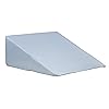 Questo cuscino a cuneo è la scelta ideale per <strong><b>rialzare la schiena</b></strong> e garantire un eccellente supporto quando ci si trova a <strong><b>letto</b></strong>. Può essere utilizzato semplicemente per leggere un libro a letto, guardare la televisione, scrivere oppure per bere e mangiare nel caso di persone che sono costrette a letto per un lungo periodo di tempo per infortunio o malattia o nel caso di persone anziane e ormai inferme. Può essere utilizzato anche semplicemente come <strong><b>inclina materassi</b></strong>.
Questo cuscino è realizzato in <strong><b>schiuma ad alta densità</b></strong>, che si adatta alla forma del corpo, tornando però sempre nella posizione iniziale, senza mai quindi deformarsi.
Il cuscino a cuneo è in possesso di un <strong><b>rivestimento in cotone</b></strong>, davvero molto delicato a contatto con la pelle. Il rivestimento è removibile e può essere lavato direttamente in lavatrice.
Le dimensioni sono: 61 x 25,4 x 61 cm.