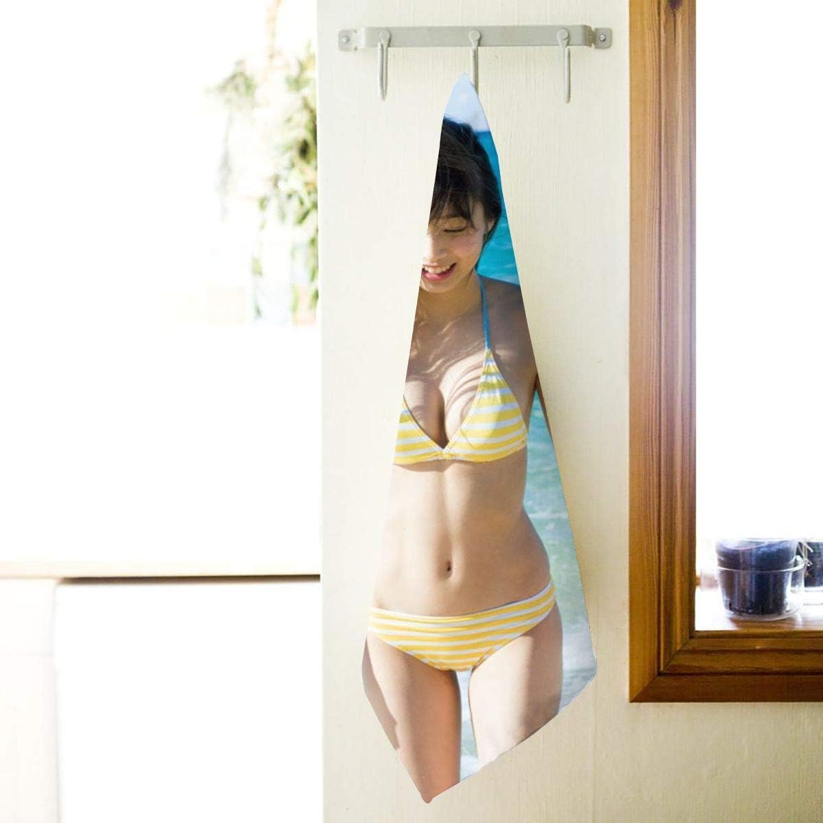 Amazon Co Jp 松岡茉優 ビキニ写真デザイン タオルバスルームキッチンソフトマイクロファイバービーチトラベルタオルプールバススパフィットネス水泳ペットキャンプ屋外の家の装飾 ホーム キッチン