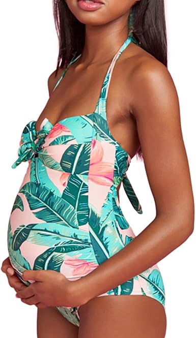 mujeres embarazadas en traje de baño