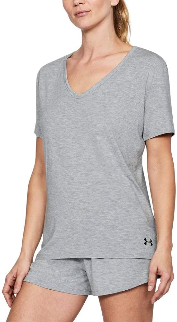 Amazon Co Jp Under Armour レディース ウルトラコンフォート アスリート リカバリ 半袖 寝間着 服 ファッション小物