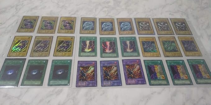 Amazon Co Jp 遊戯王初期 コレクションファイルまとめ売り スパ以上各三枚コンプリトセット 希少 これからコレクタになる方現コレクタのかた是 ホビー 通販