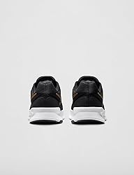 Nike Men's Run Swift 3 Sneaker, Black/Metallic