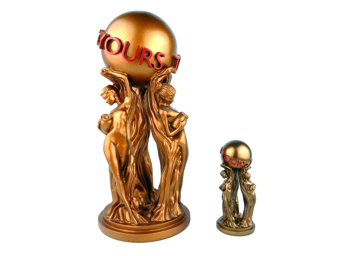 Фразал вербс список. Английский phrasal verbs and meanings. The world is yours. Тони монтана scarface the world is yours. Монархии на карте мира.