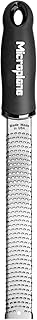 Microplane Zester Reibe Fein Schwarz Edelstahl aus der Premium Classic Serie für Zitrusfrüchte, Hartkäse, Ingwer, Schokolade, Muskatnuss und Trüffel