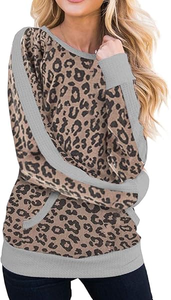 crew neck with kangaroo pocket