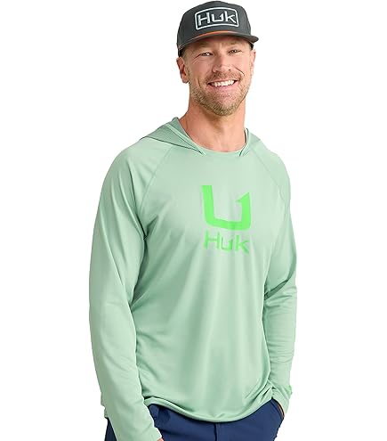 HUK Mens Pursuit Pattern Hoodie, Sun Protecting Fishing Shirt with