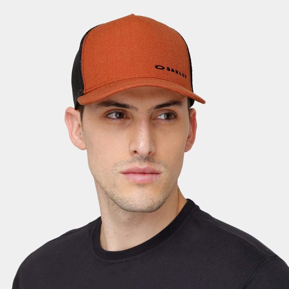 Oakley Men's Chalten Cap: Clothing