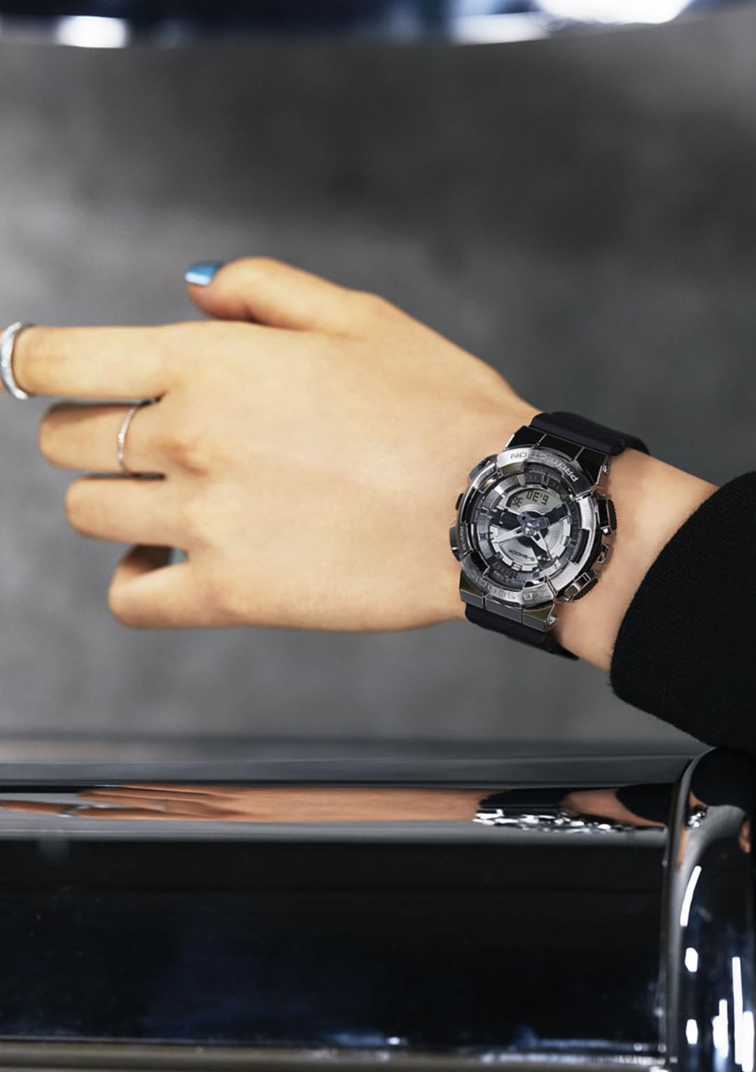 G-SHOCK(ジーショック) Casio GM-S110 Metal Covered Wristwatch, multicolor (black / silver), Textured shape