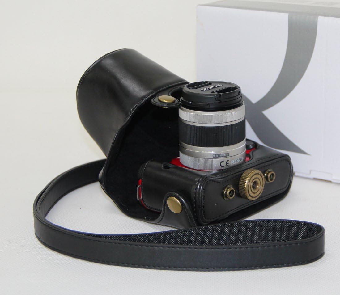 15 mm Lens MegaGear Ever Ready Black Leather Camera Case for New Pentax