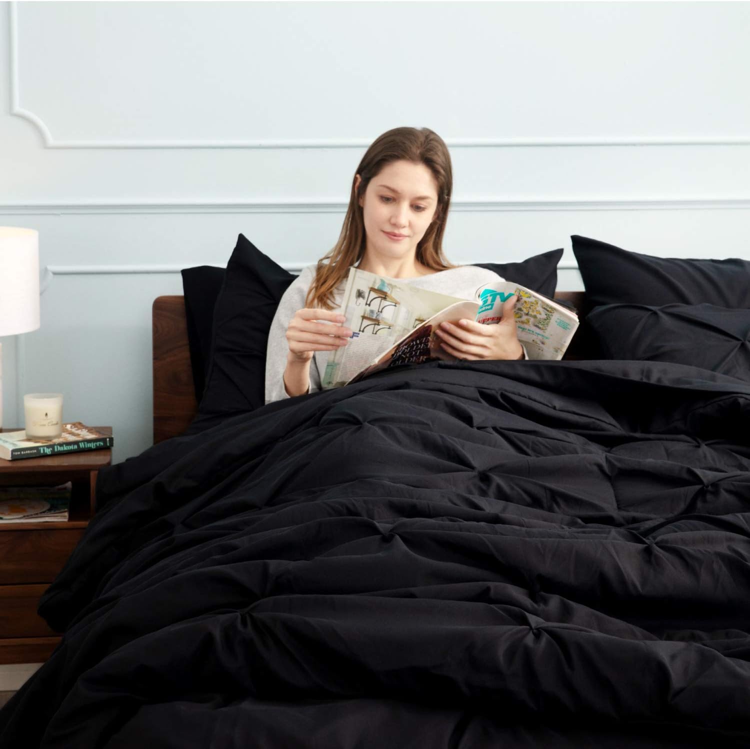 Bedsure Black Comforter Set Black Queen Comforter Set Bed in A Bag Black 8 Pieces - 1 Black Comforter (88x86 Inches), 2 Pillow Shams, 1 Flat Sheet, 1 Fitted Sheet, 1 Bed Skirt, 2 Pillowcases: Kitchen & Dining