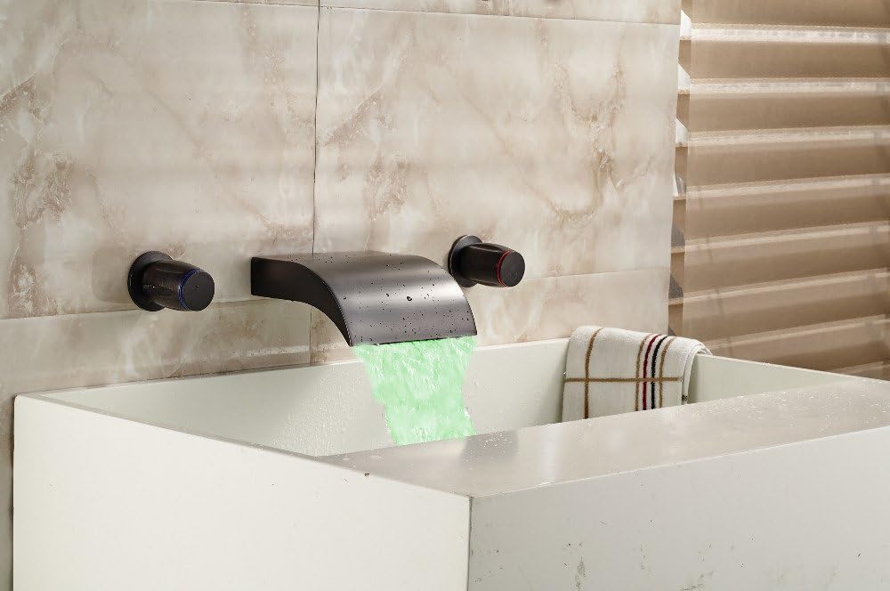 sukmw montado en la pared generalizado baño lavabo grifo grifo