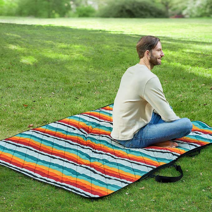 Pendleton Outdoor Packable Blanket (Mount Foraker) on Galleon Philippines