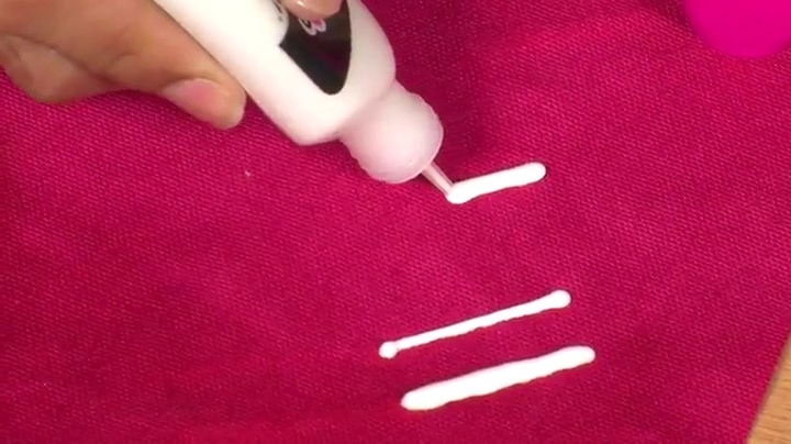 1 Tulip+17373+Dimensional+Fabric+Metallic