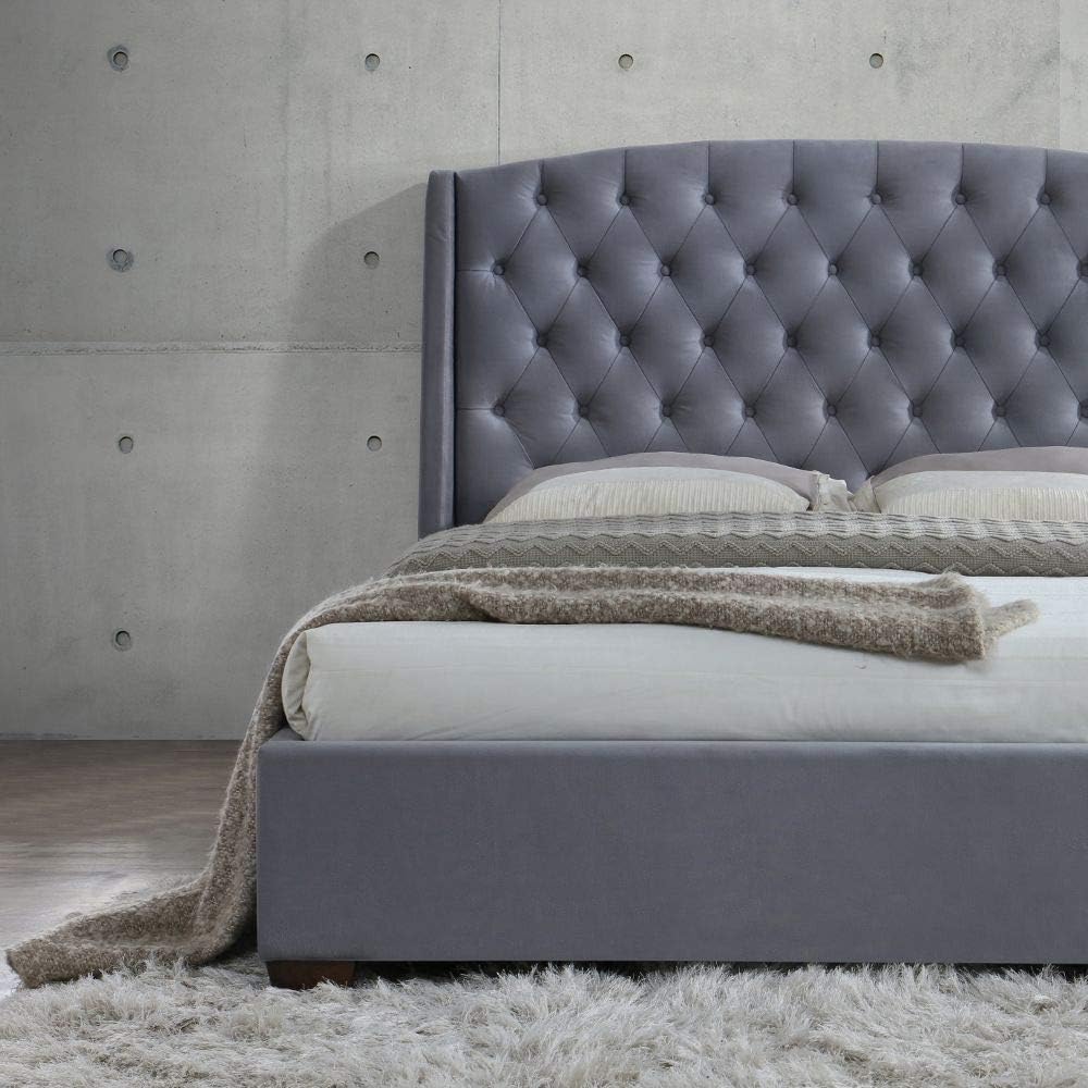 California велюр 390 кровать. кровать camel group siena 112let/24av. кровать velvet grey. кровать с серым изголовьем. серая кровать с деревянной спинкой.