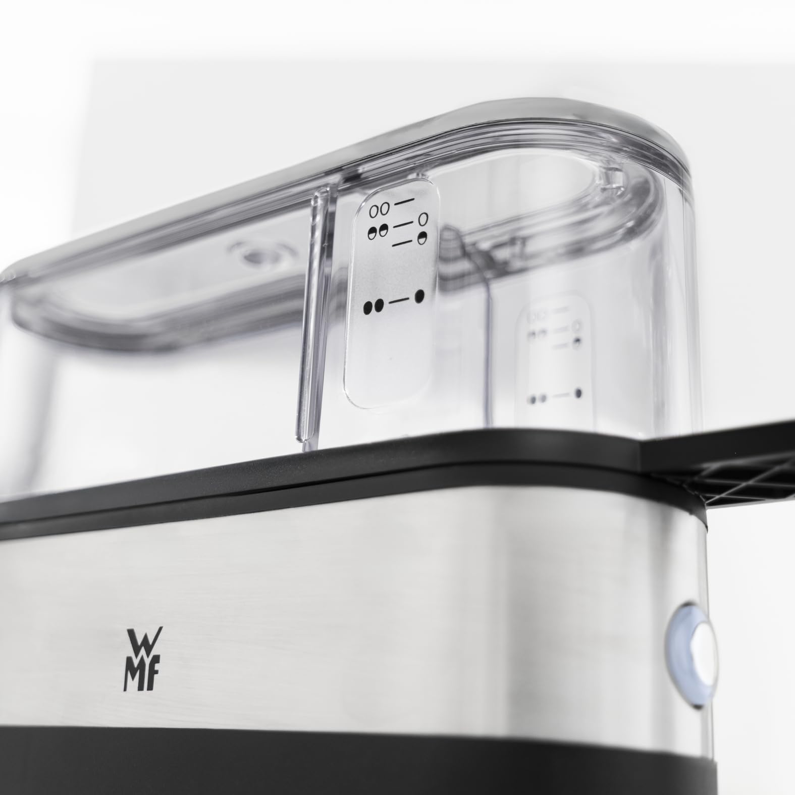 WMF Küchenminis Eierkocher aus Cromargan, kocht 1–2 Eier optimal weich, mittel oder hart, einfache Einstellung für optimal Ergebnisse, 250 W, Messbecher, Eipick, platzsparendes Design 5