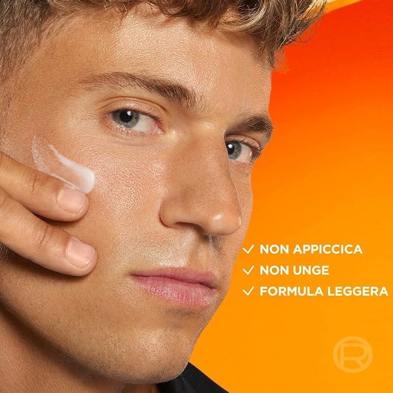 L'Oréal Paris Men Expert Crema Idratante Anti-Fatica Uomo, Pelle Rivitalizzata, Levigata e Idratata, Occhiaie e Rughe Sottili Ridotte, Arricchita con Proteine e Vitamina C, Hydra Energetic, 50 ml