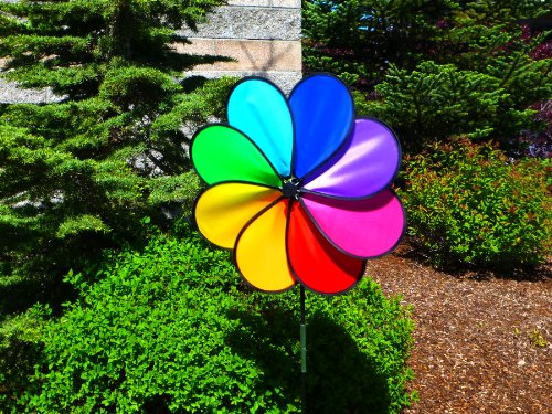 In the Breeze Rainbow Dazy 8-Petal Garden Spinner