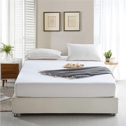 Snoopy Ultra Terry Cloth 100% Water Proof Mattress Cover/Mattress Protector (White, 72 x 78 Inches)