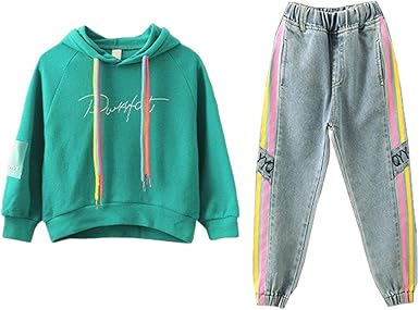 hoodie and jeans outfit girl