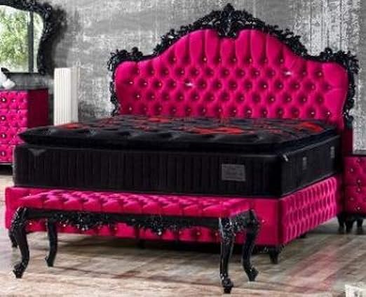 Casa Padrino Barock Doppelbett Lila Schwarz Prunkvolles Samt Bett Mit Glitzersteinen Und Matratze Schlafzimmer Mobel Im Barockstil Amazon De Kuche Haushalt