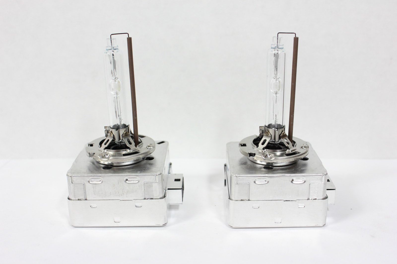 One Pair (2) D1R D1C D1S 6000K Xenon HID Diamond-White Bulbs 35W