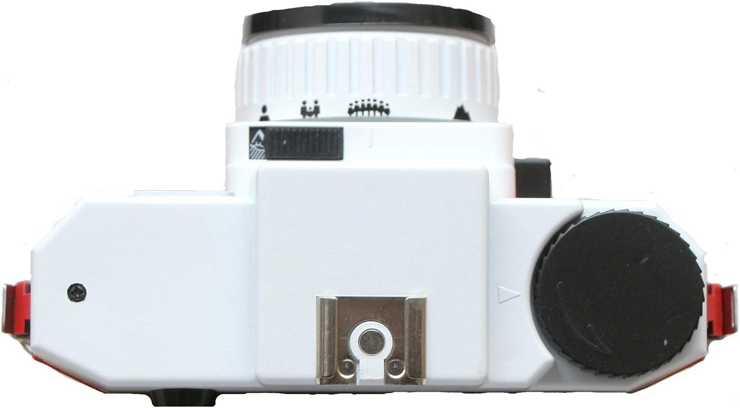 Holga 120N White Top Red Body 120 Format Film Camera - Image 4