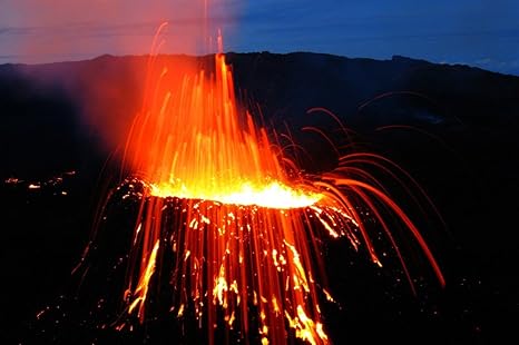 Amazon Co Jp 夜の火山噴火 風景の写真 キャンバス印刷アートポスター 70cmx105cm ホーム キッチン