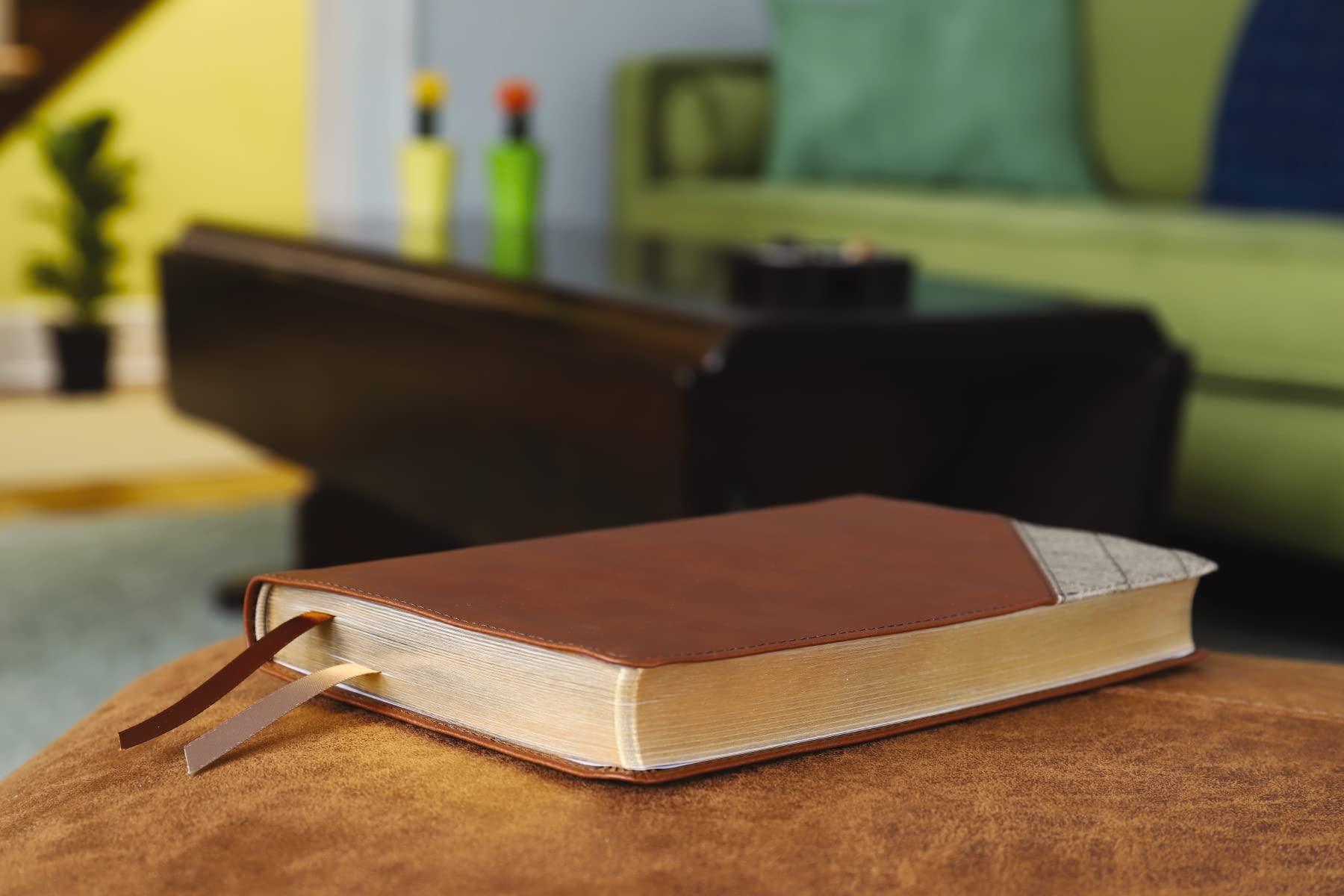NIV, Thinline Bible, Leathersoft, Brown, Red Letter, Comfort Print