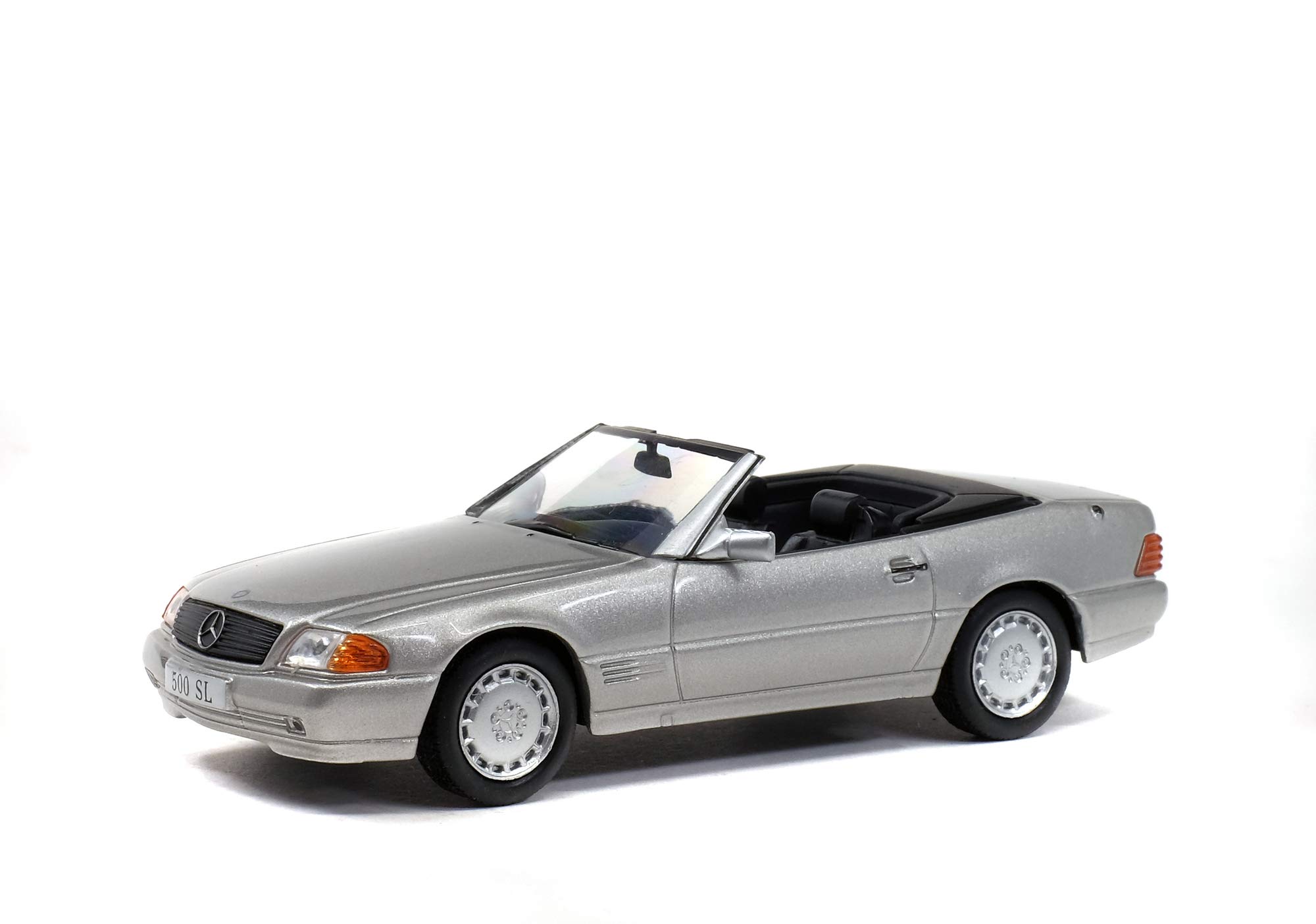 Solido 1:43 1989 Mercedes Benz 500SL - Silver