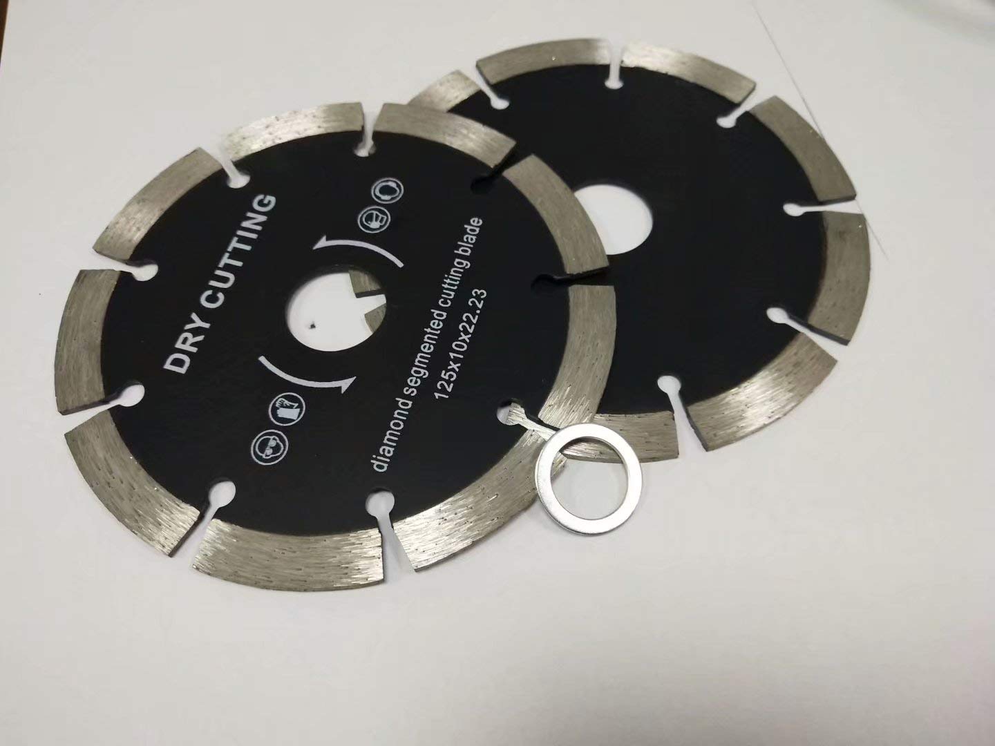 thumbnail image 2 of WHIRLWIND USA 5” Diamond Saw Blade – Dry/Wet Cutting, Concrete, Stone, Granite, Brick, Masonry, 680017688240 2 of 4
