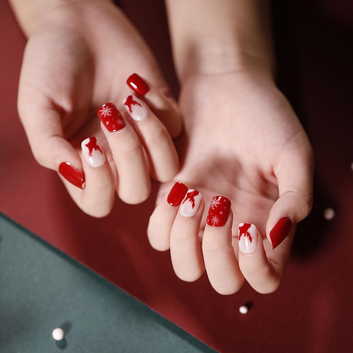 Clataly 24 Pcs Christmas Cute Santa Claus Snowflake Elk Fake Nails Short Square Nail Press On False Nails (A)
