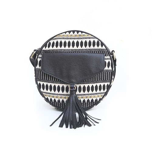 black small sling bag