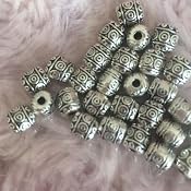 Lot De 30 Perles Fleurs En Argent Tibétain – 6x2 Mm, Idéal Pour La Création De Bijoux
