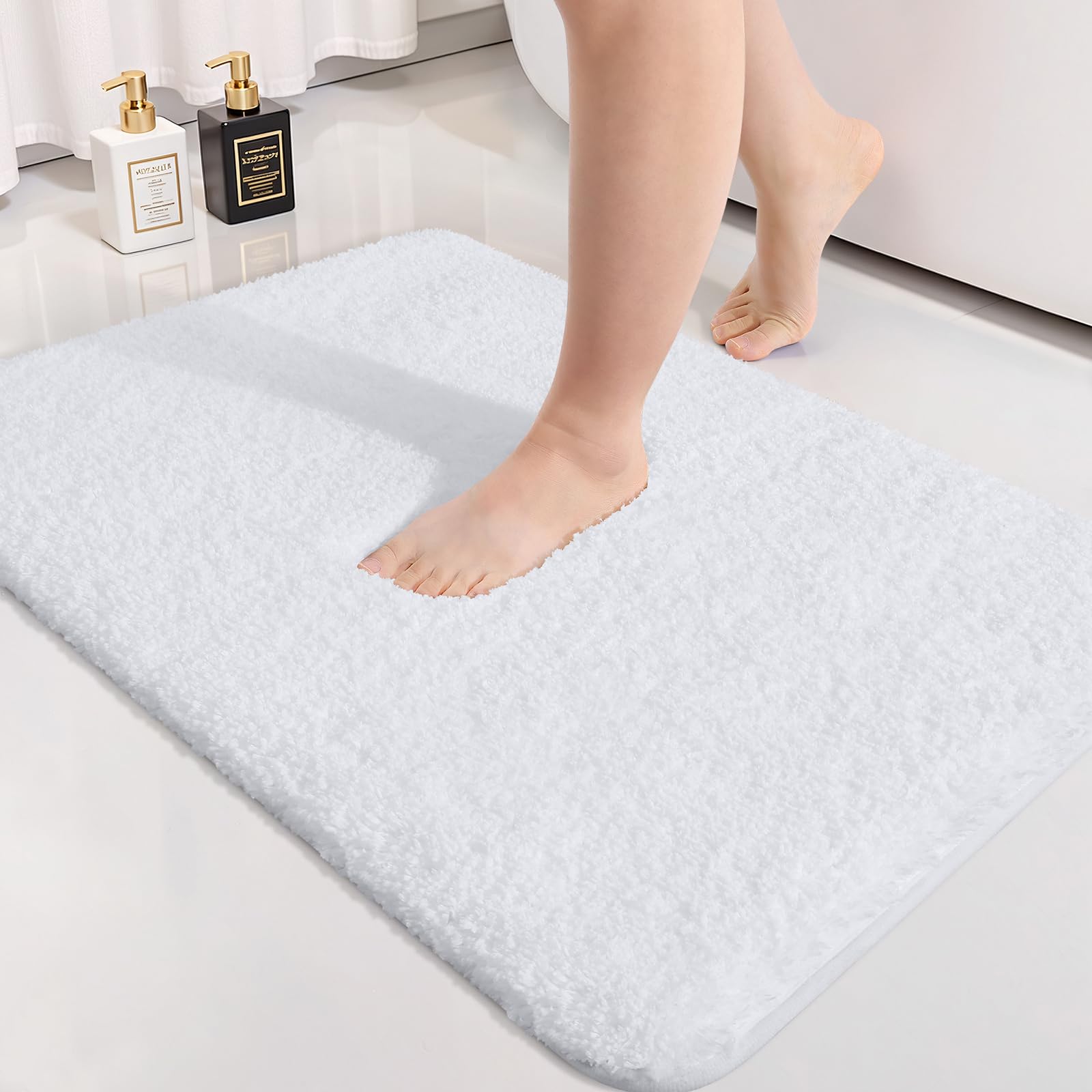 smiry Microfiber Bath Mat 50 x 75 cm, Non-Slip Super Absorbent Bathroom Mat, Extra Soft Machine Wash and Dry, Non-Shedding Bath Mats For Bathroom, White