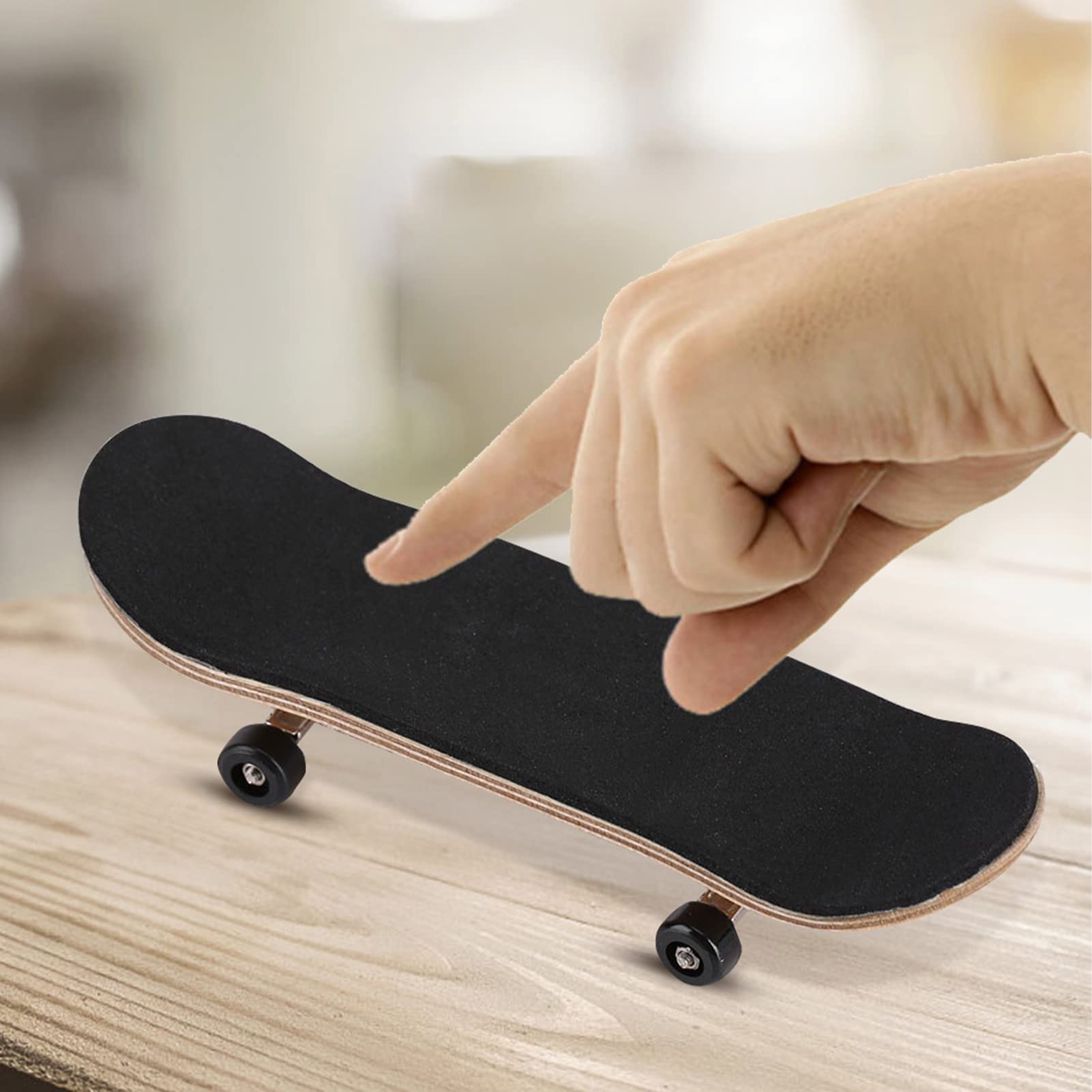 Segutage Mini Finger Skateboard, Maple Wooden Alloy Fingerboard Wheels Bearings Mini Fingerboard for Teens Adults (Black)