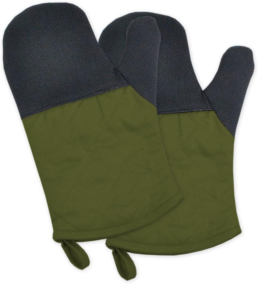 DII CAMZ35043 100% Cotton, Machine Washable, 425°F Heat Resistant, Everyday Kitchen Basic, Neoprene Oven Mitt, Olive Green