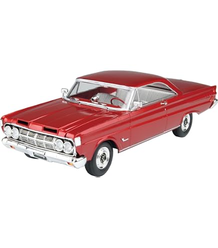 Amazon.com: Moebius Models 1/25 1955 Chrysler C300 Car Model Kit