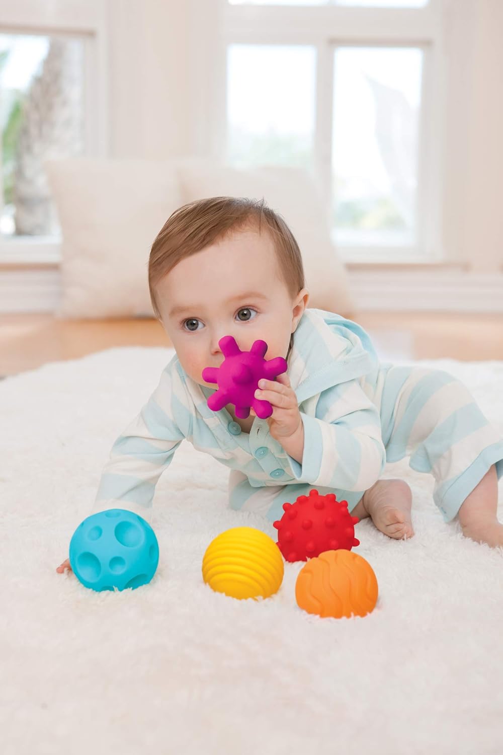infantino textured ball set