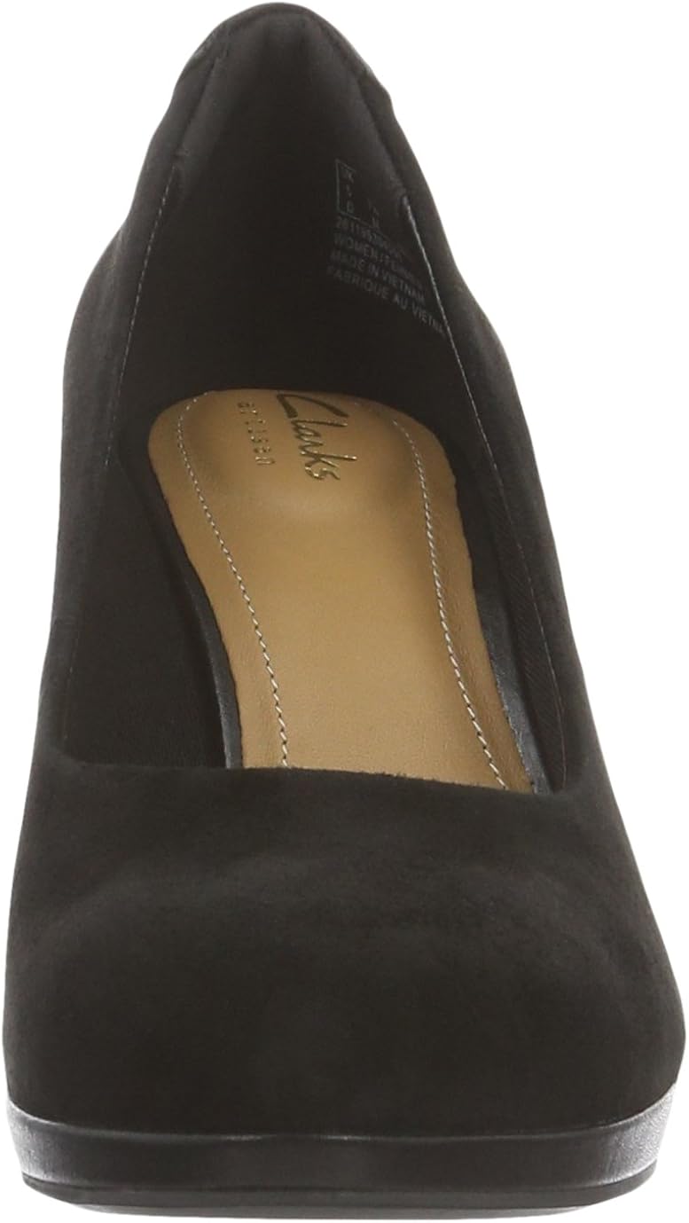 clarks chorus chic pump