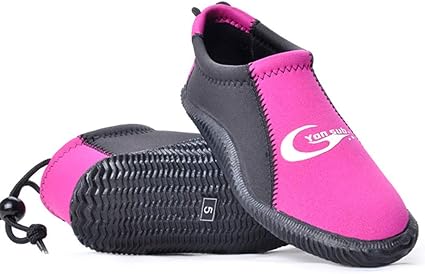 womens water shoes canada