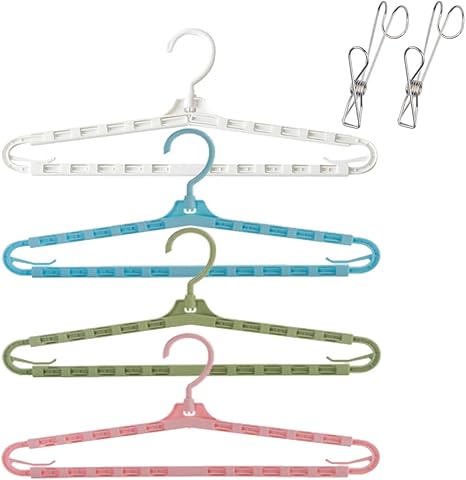 Amazon Co Jp Feifyw バスタオルハンガー タオルハンガープ ラスチック 伸縮 幅広 ハンガー ラスチックハンガー 多機能ハンガー 洗濯物干し 屋外 室内 大判バスタオルにも対応 ４本セット 洗濯バサミ２個付き 4色 ホーム キッチン