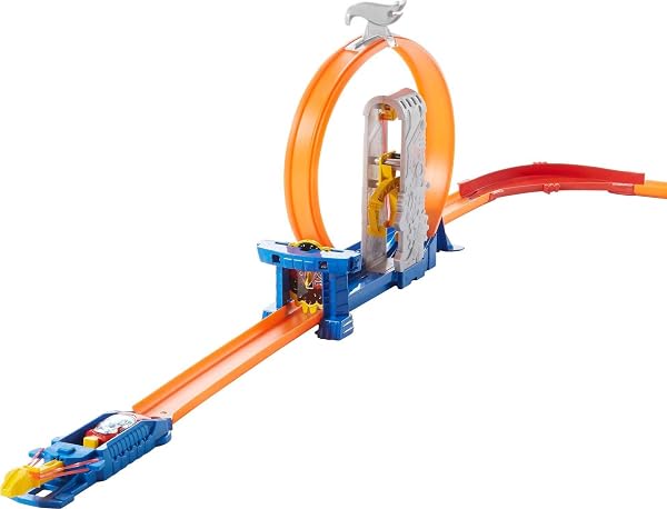 HOT WHEELS TOY CAR TRACK SET, TRACK BUILDER PLAYSET TOTAL TURBO TAKEOVER WITH 1:64 SCALE VEHICLE, MOTORIZED BOOSTER & MULTIPLE CONFIGURATIONS