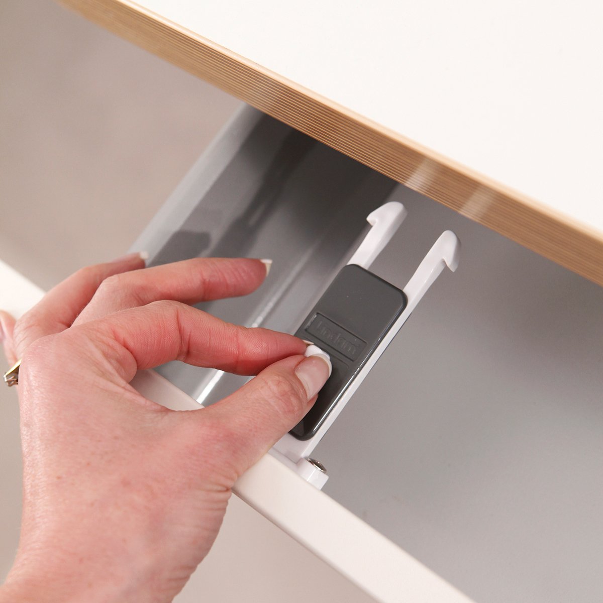 lindam cupboard locks