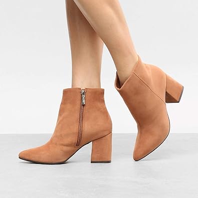 bota via uno cano curto marrom