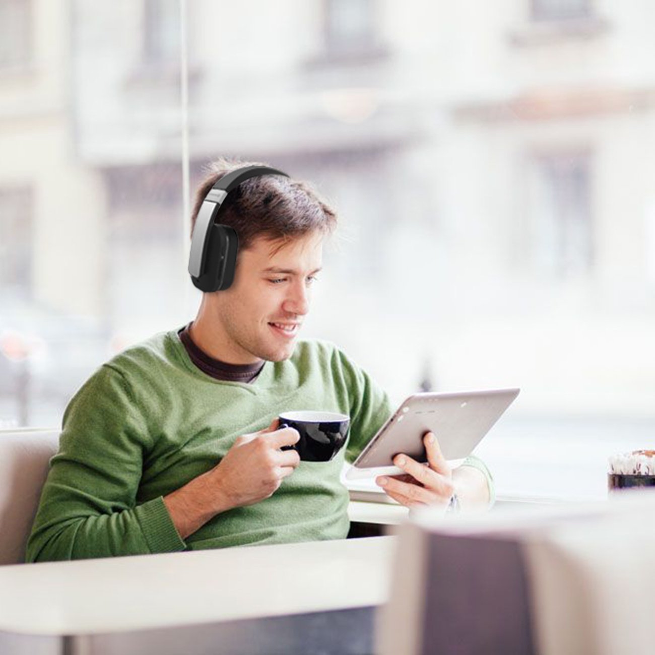 Zoweetek Active Noise Cancelling Apt-X Bluetooth Stereo Over-ear Headphones, Supporting 3.5mm AUX Wired Audio Input and Volume Control