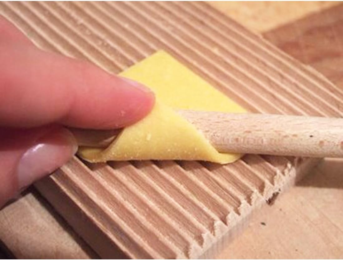 Eppicotispai Garganelli and Gnocchi Stripper with Paddle, Natural Beechwood, Brown: Kitchen & Dining